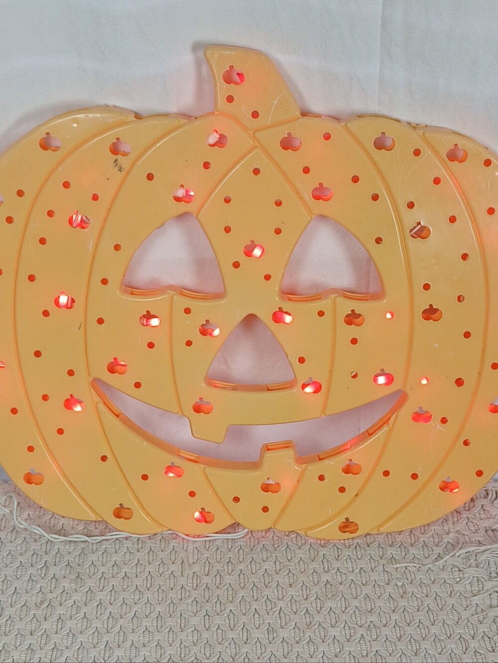 Vtg 13" x 16" Plastic Halloween Light Up Flat Pumpkin Jack O'Lantern Silhouette